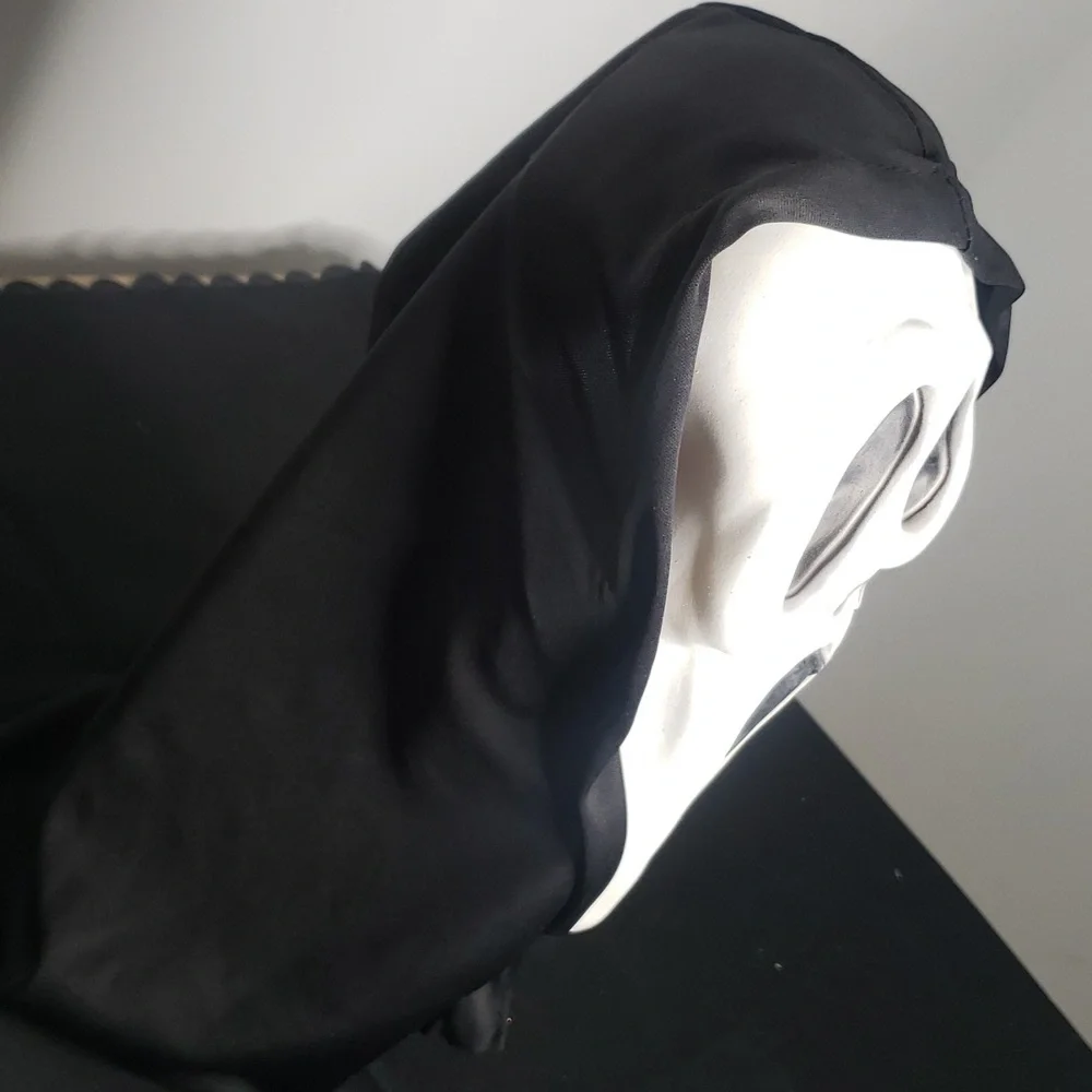 Scream Ghost Face Masks Halloween Costume NWOT